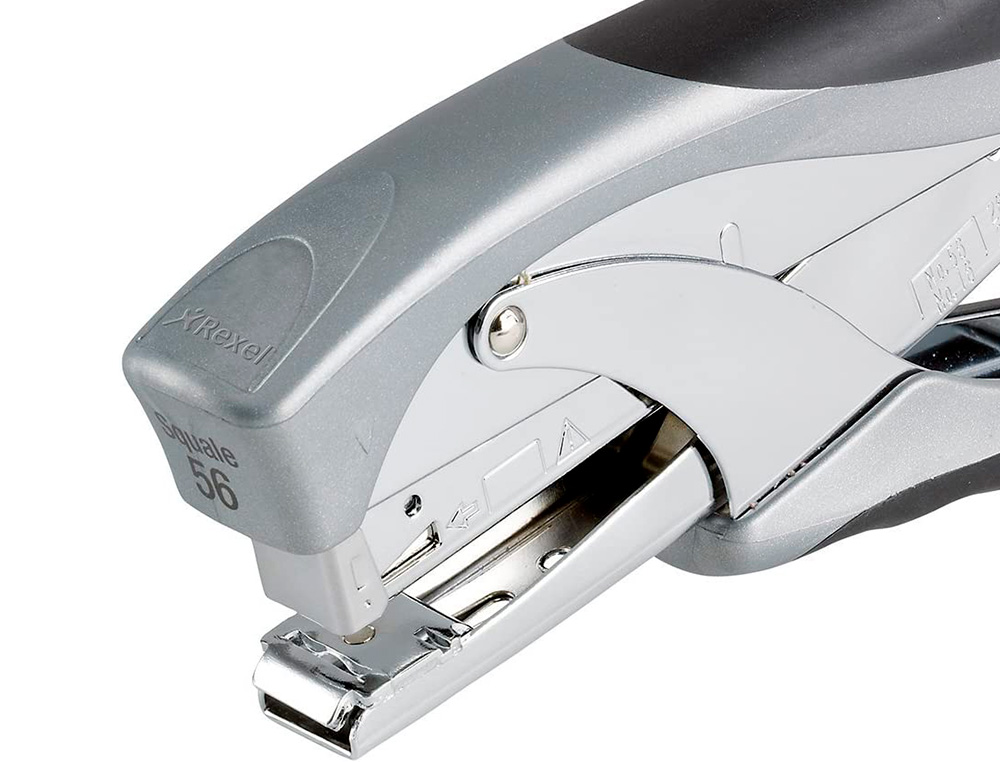 GRAPADORA REXEL DE TENAZA SQUALE 56 METALICA CAPACIDAD DE GRAPADO 25 HOJAS USA GRAPAS 24/6 Y 26/6 COLOR