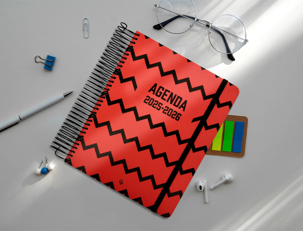 AGENDA ESCOLAR LIDERPAPEL 25-26 ESPIRAL PATTERNS ZIGZAG DIA PAGINA A5 BILINGÜE PAPEL FSC